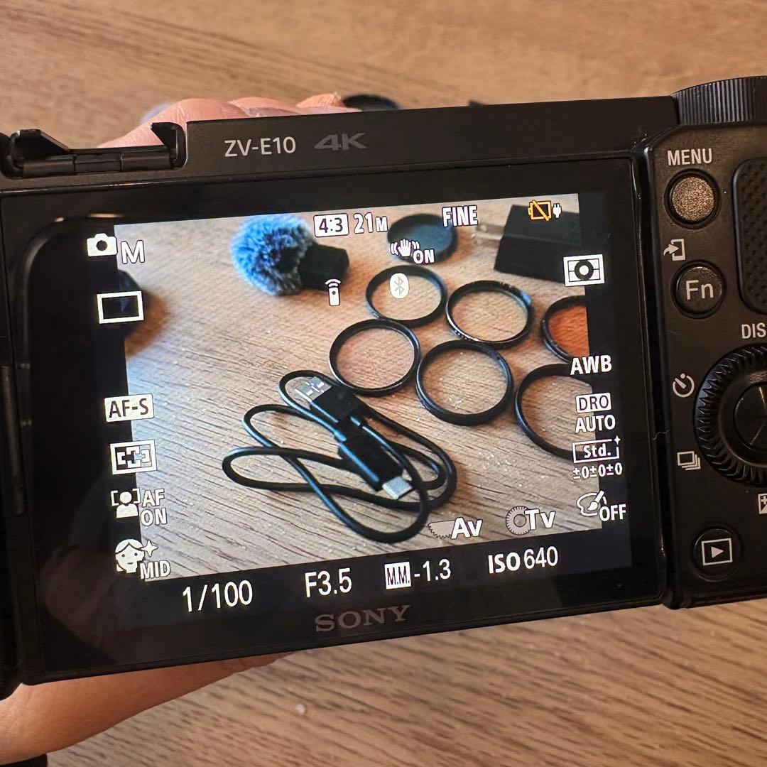 SONY ZV-E10 ミラーレス一眼カメラ 標準レンズ付き+おまけ
