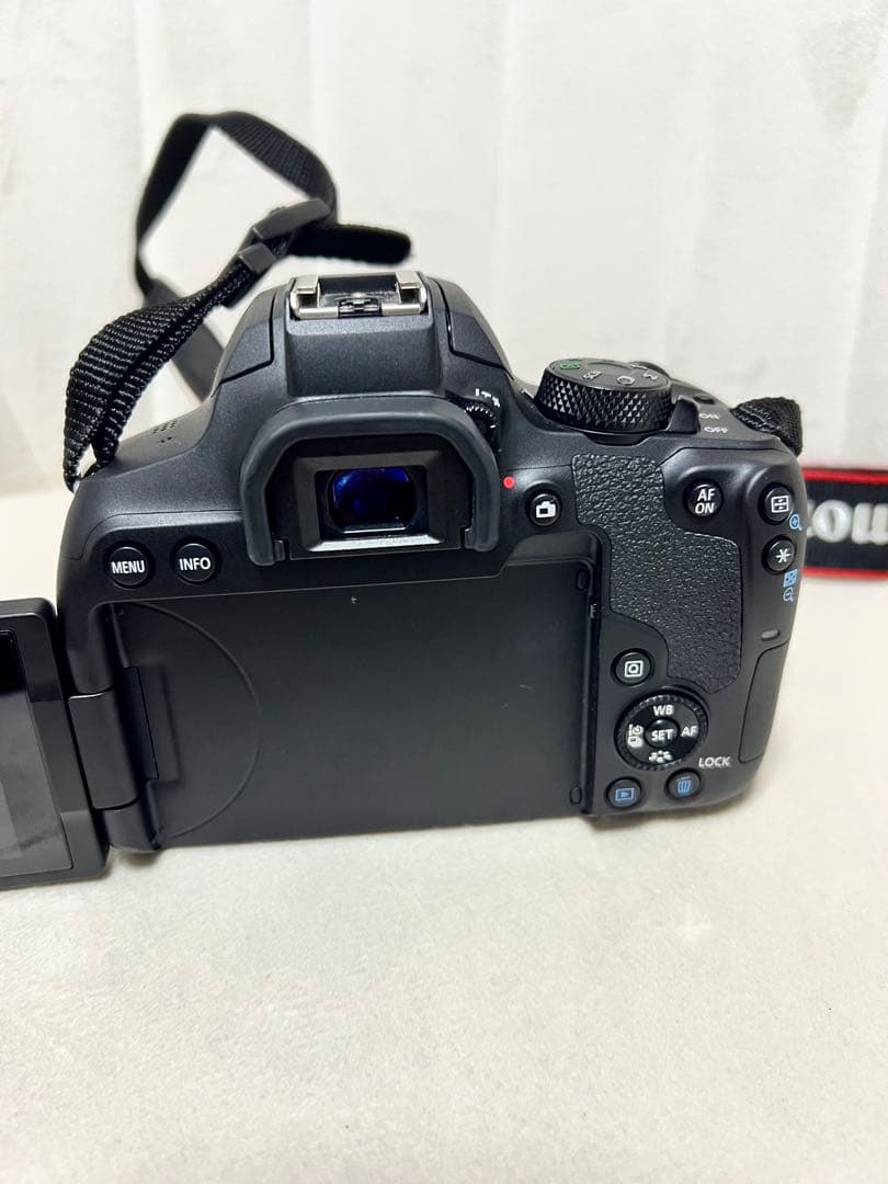 Canon EOS Kiss X10i ダブルズームキット　美品