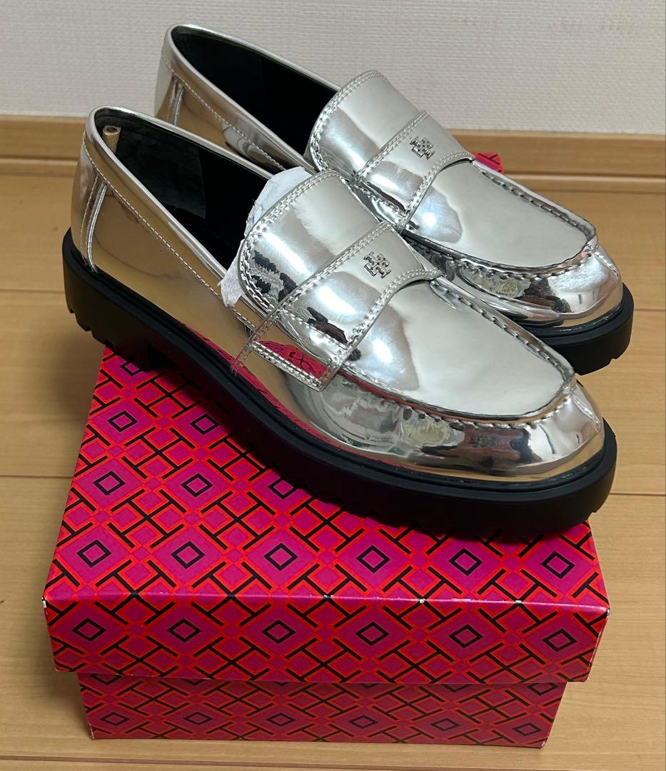【TORY BURCH】シルバー ローファー 厚底 合成皮革