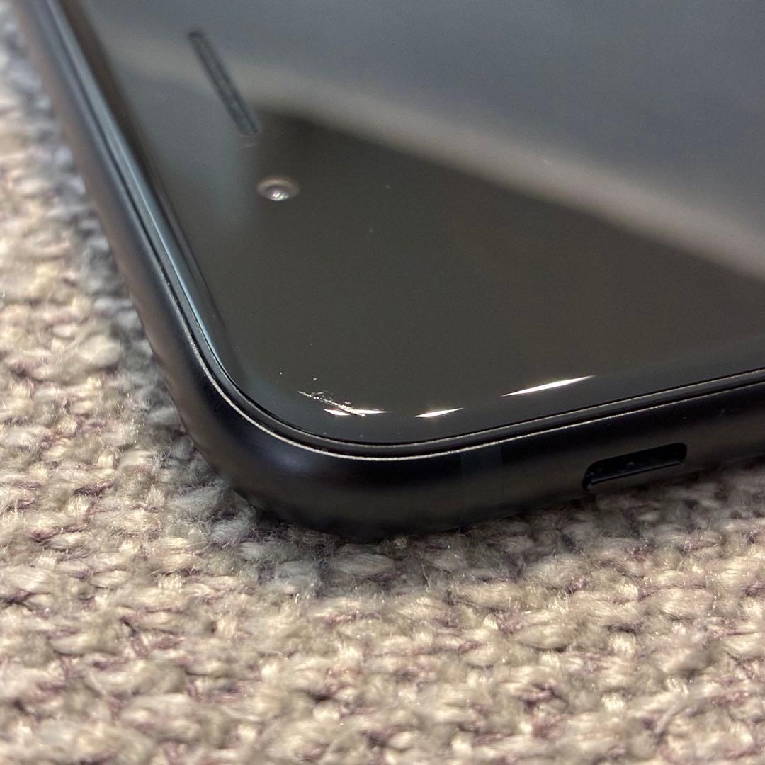 美品 Apple iPhone SE 第3世代 SE3 ブラック 64GB