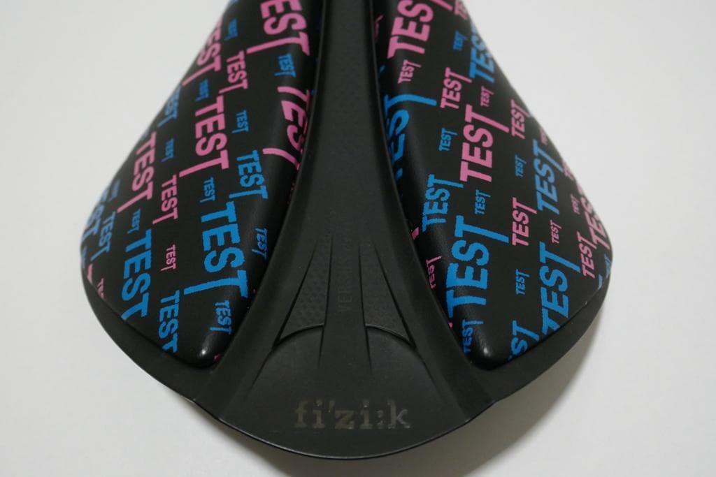 フィジーク テスト サドル ALIANTE VERSUS EVO R3　ラージ