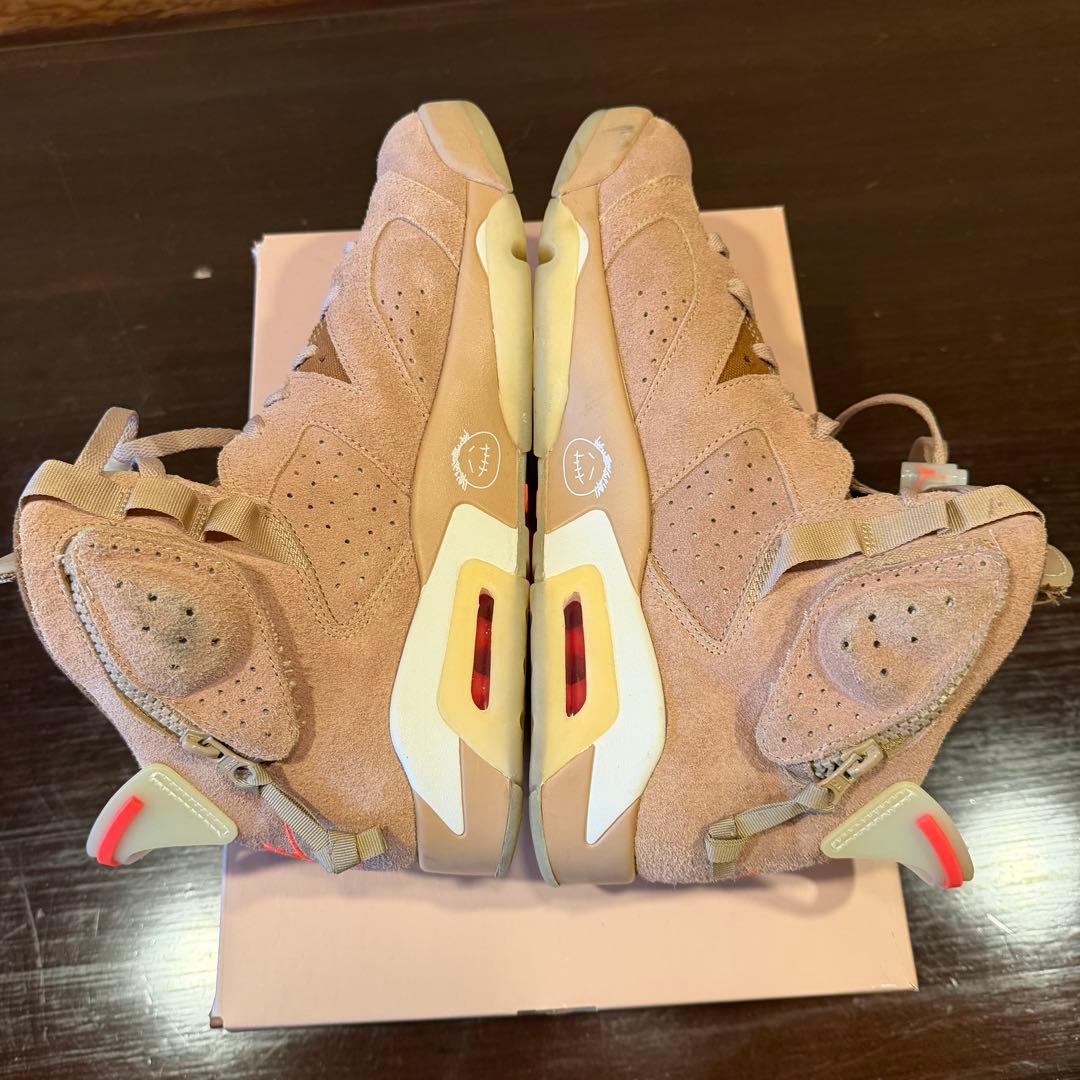 Travis Scott × Nike Air Jordan 6