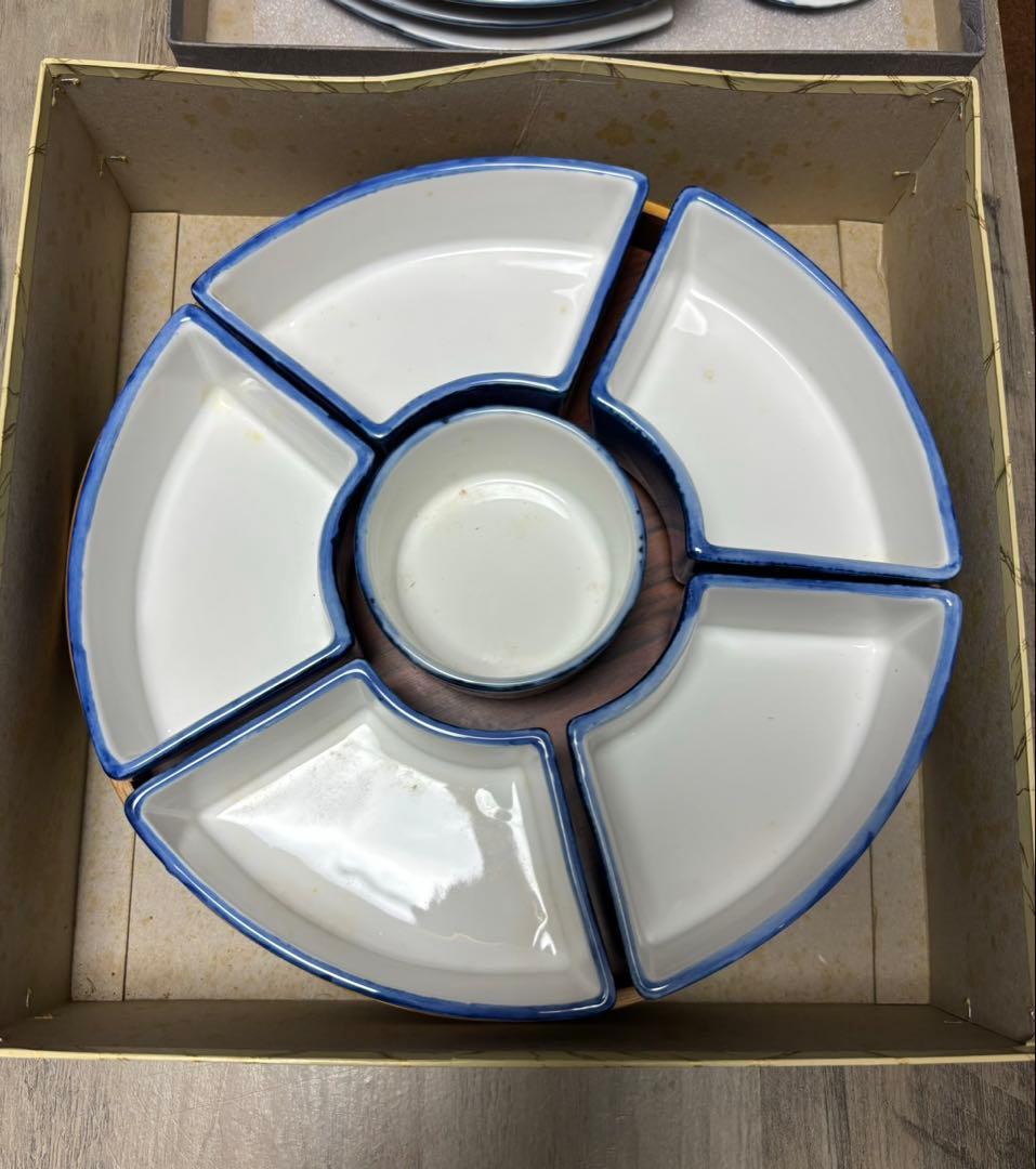 青磁 仕切り付き 菓子鉢 / 回転式オードブル皿（箱付き）
