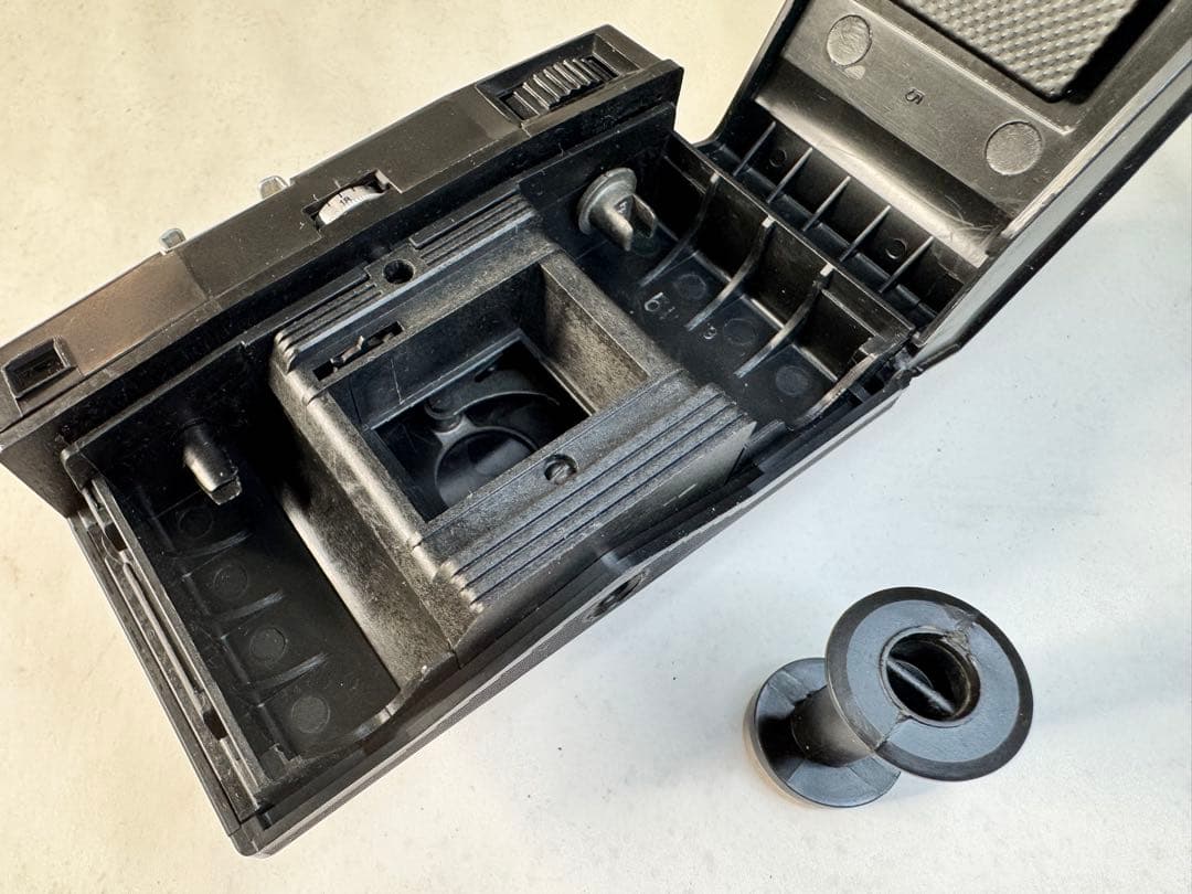 ロシア製 Смена 8М フィルムカメラ