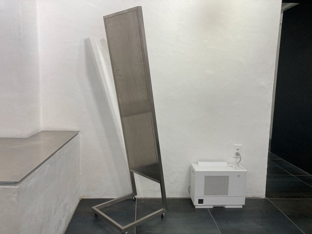 25万! ギャラリー仕様 全身 大型 ミラー 鏡 スタンド knoll 姿見