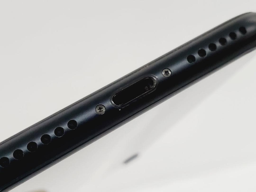 【良品】Apple iPhoneSE 第3世代 64GB MMYC3J/A