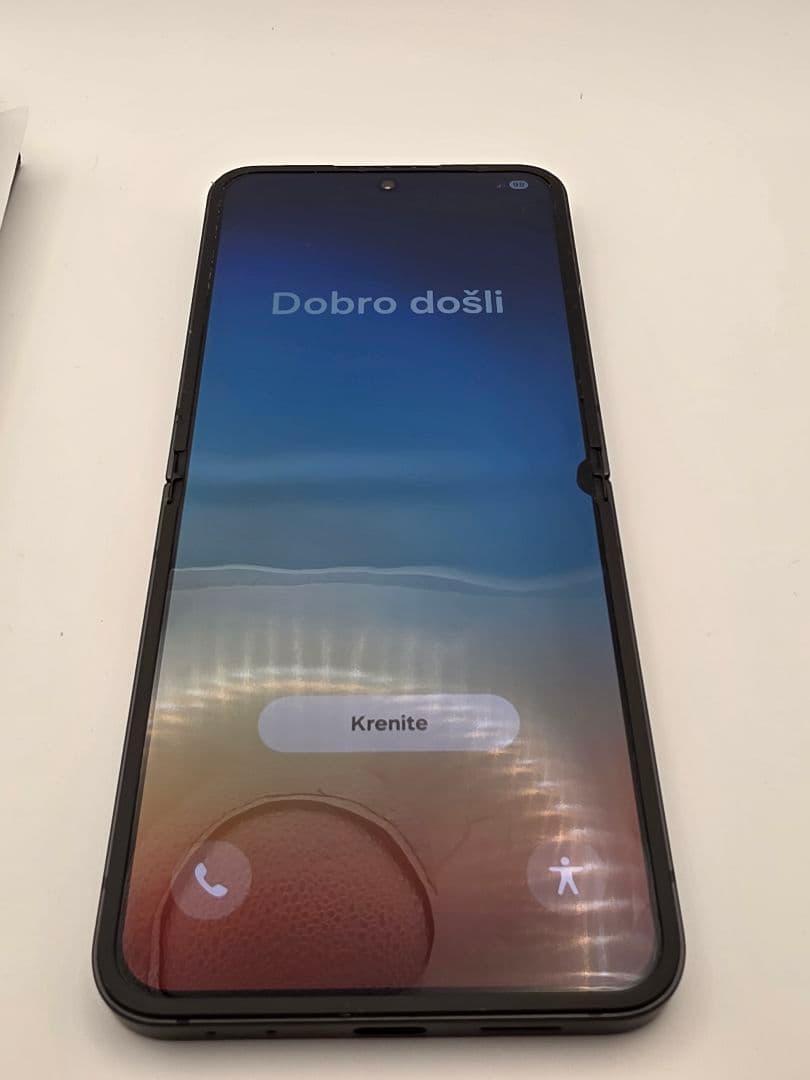 中古★Galaxy Z Flip6 SM-F741B ブラック 512GB