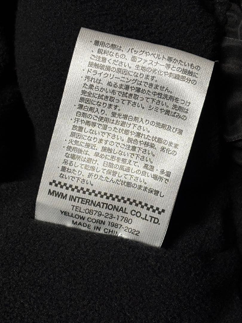 ✨新品未使用品✨YELLOWCORN ブラックジャケット　秋　冬　刺繍ロゴ　M