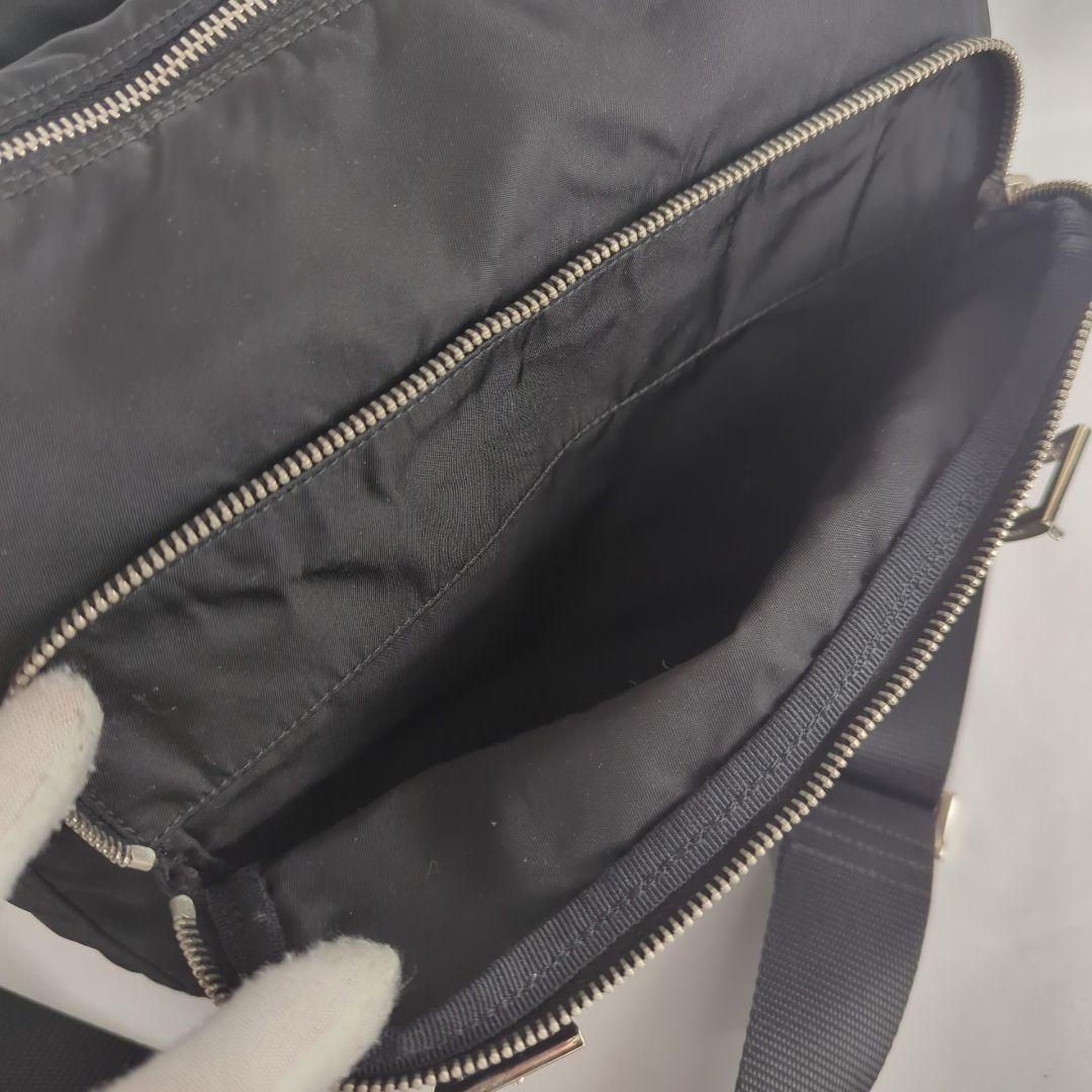 PRADA プラダ ナイロン ショルダー メッセンジャーバッグ プレート ロゴ