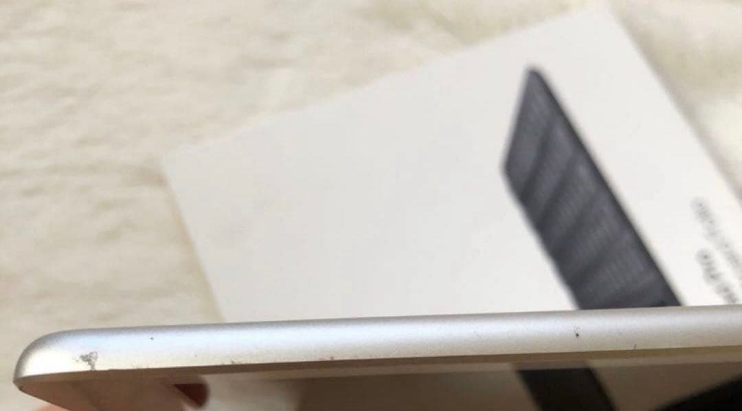 【1台限定】iPad 第7世代 32GB SIMフリー 【すぐ発送】 【付属品】