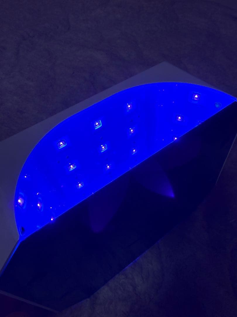 Clou コードレスネイルランプ UV/LED