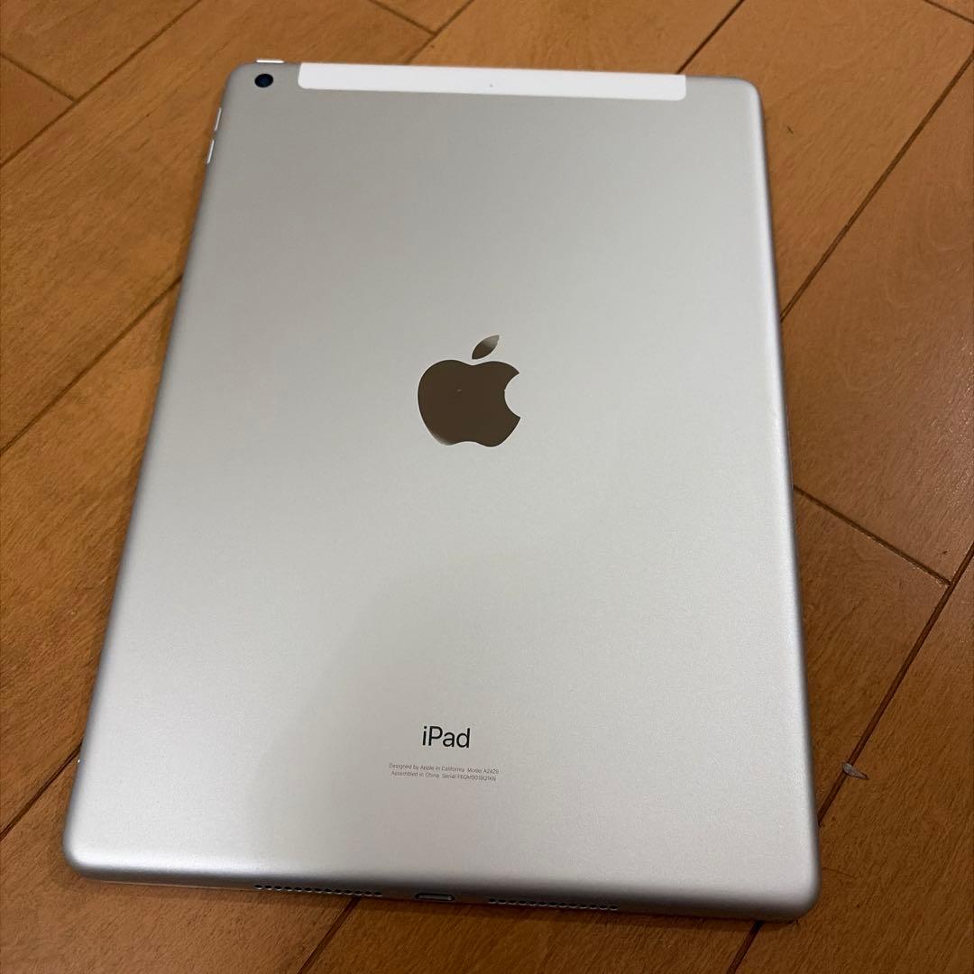 極美品 iPad第8世代 32GB セルラー SIMフリー バッテリー97%