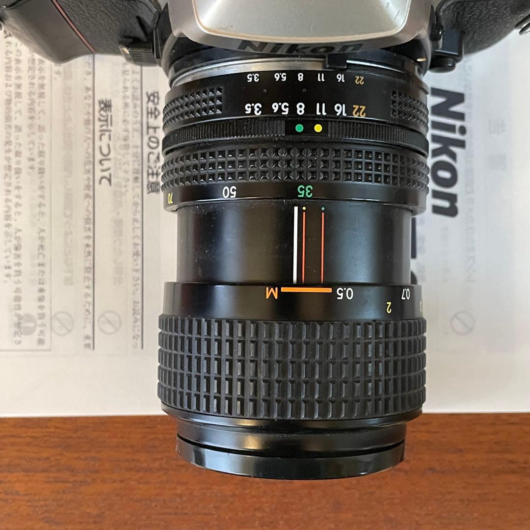 nikon FM10 マニュアル一眼レフ　フィルムカメラ　オマケ付きセット