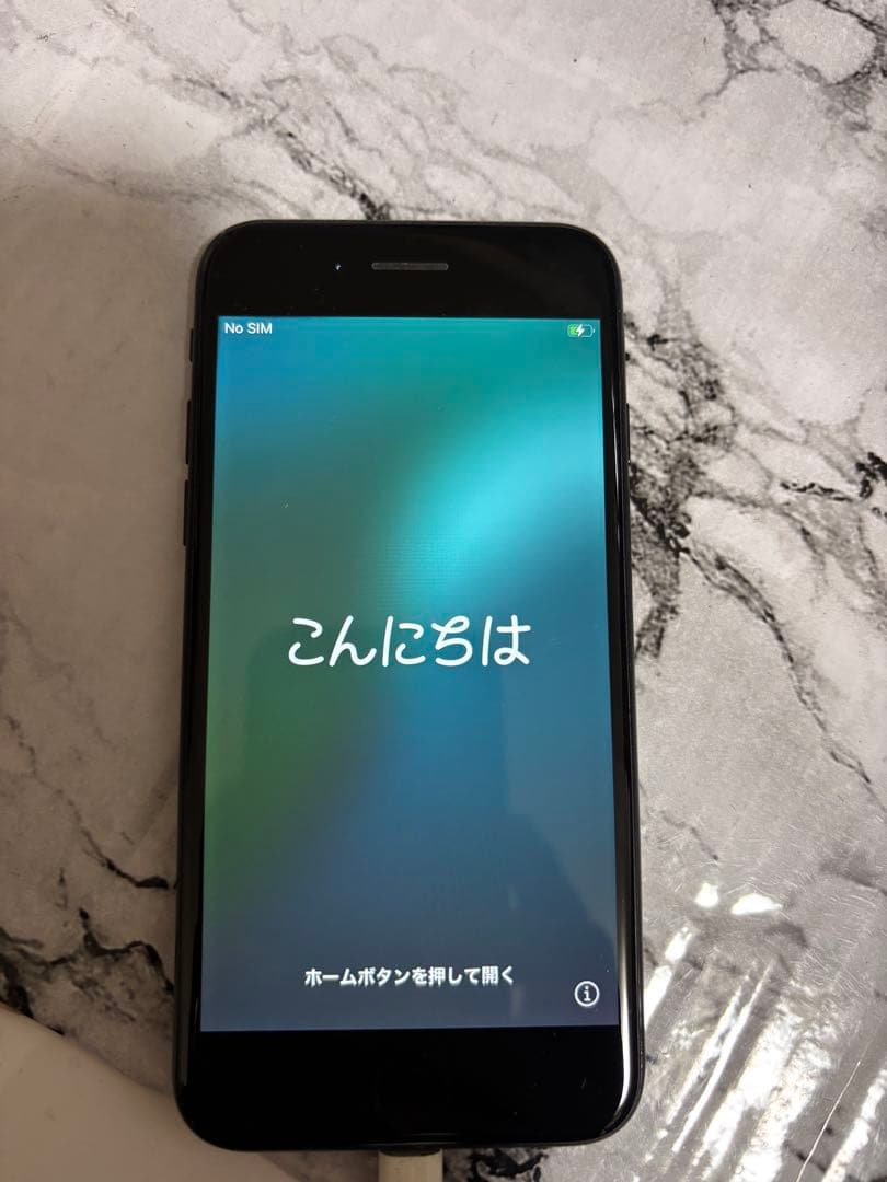 【送料無料✨】iPhoneSE2 本体ブラック 128GB SIMフリー本体