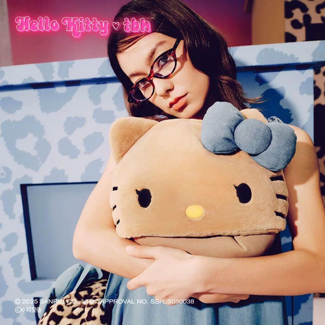 【海外限定・正規品】ハローキテイHello Kitty x TBH ネックピロー