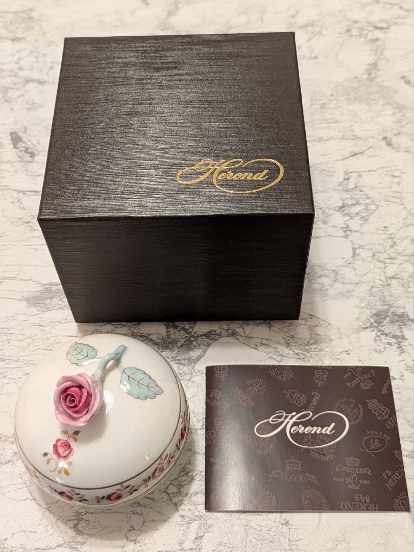 【美品】HEREND 　ヘレンド　ローズガーランド　マルボンボン　小物入れ
