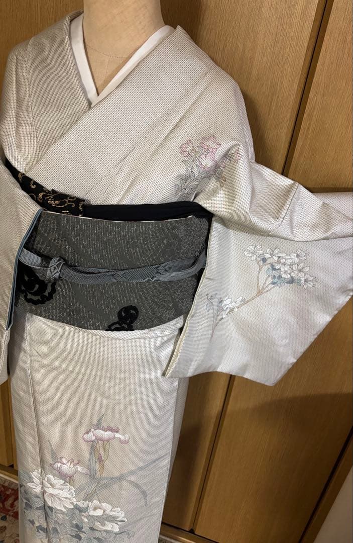 先染め　白大島　カタス式 染め柄付下げ　フェミニン♪ きもののやまと謹製