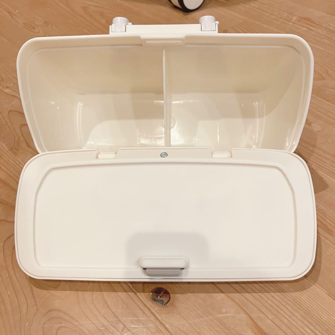 【動品・完品】コンビ ネムリラ　オートスウィング　電動