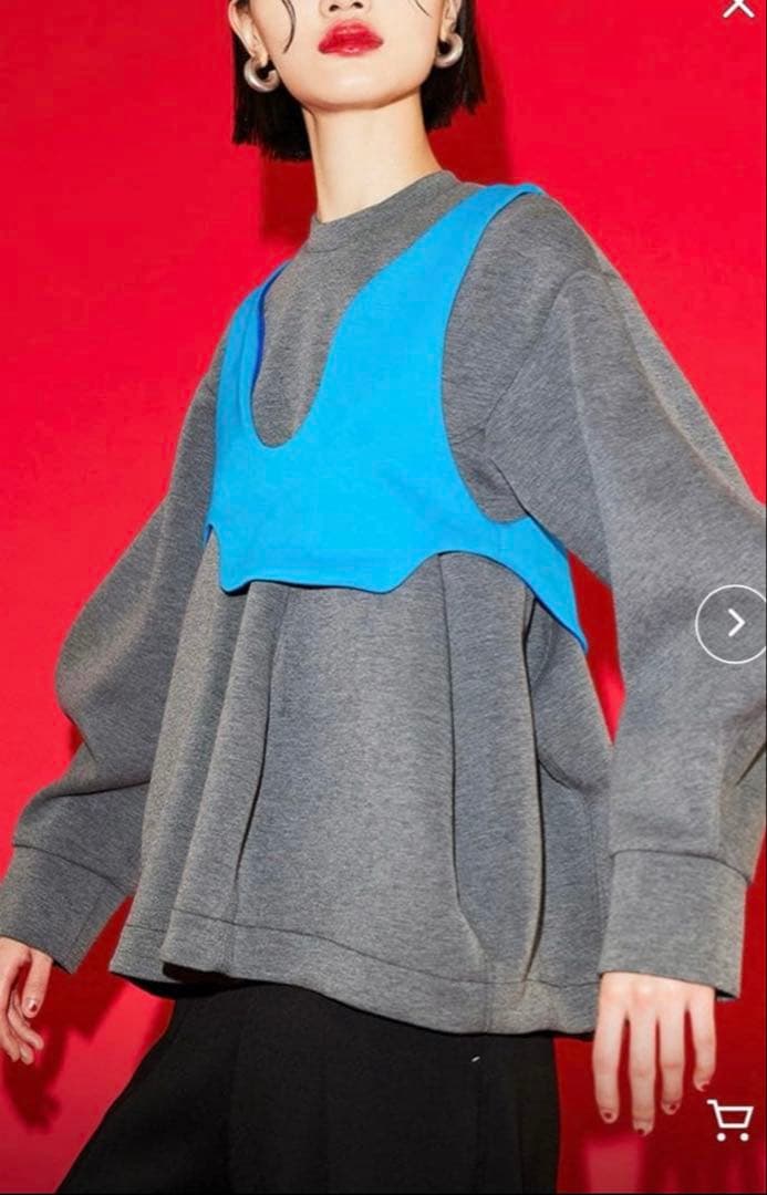 Momoビスチェ&スウェット