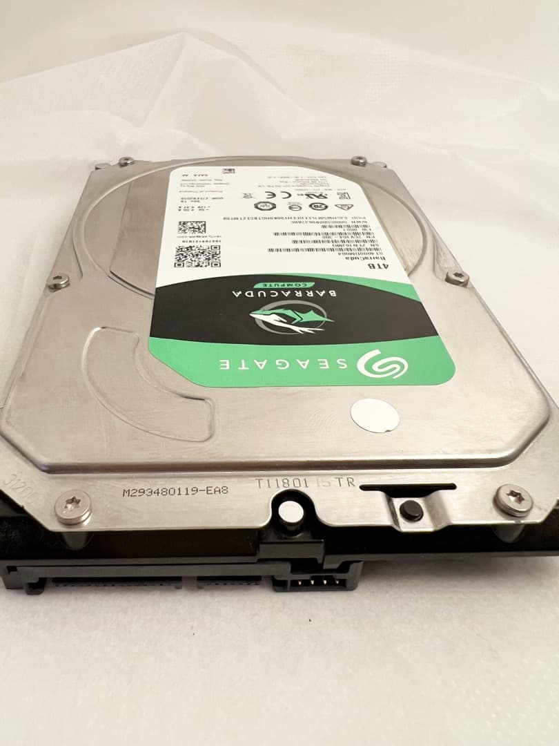 美★SEAGATE ST4000DM004 [4TB SATA600]正常126