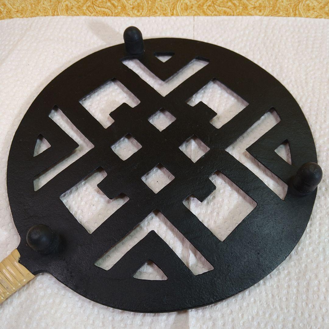 【Bamikiさま宛】鋳鉄製フライパン・鍋敷き／4個セット