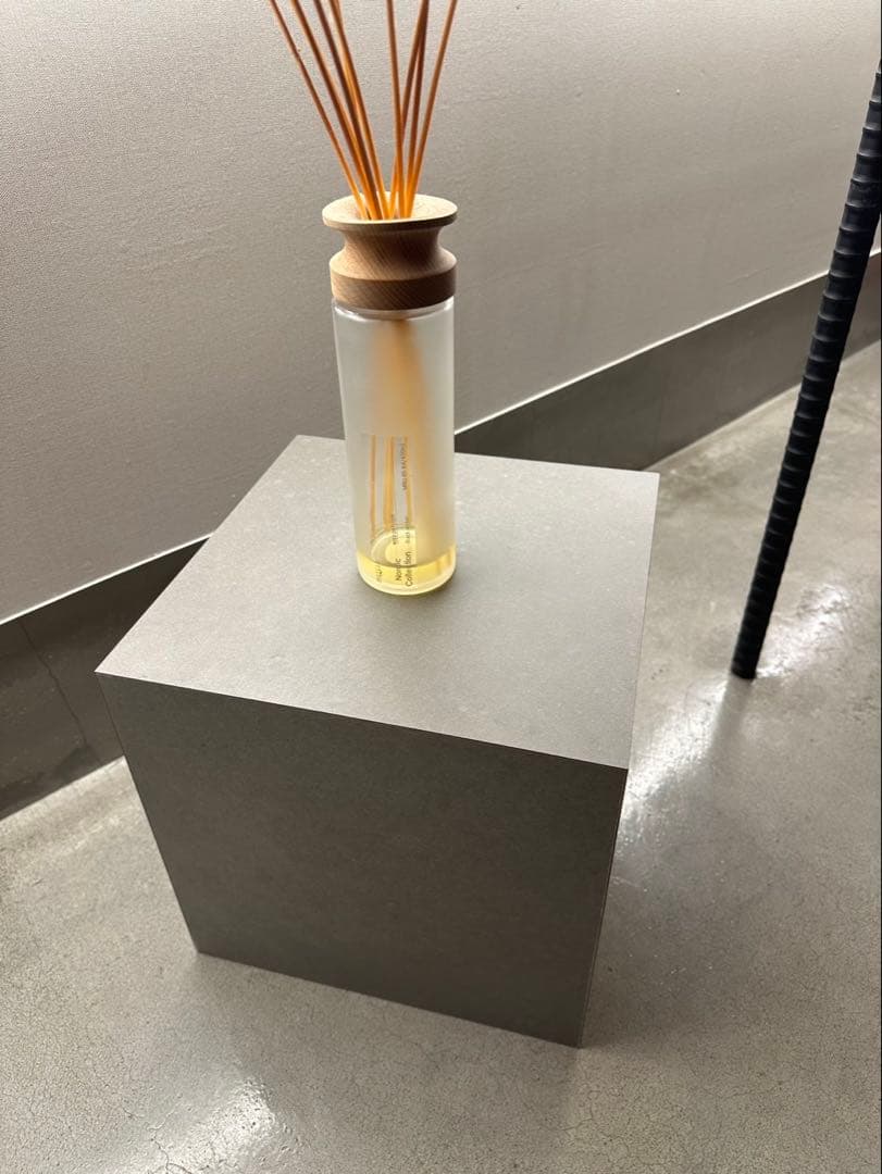 サイドテーブル　、ディスプレイ台