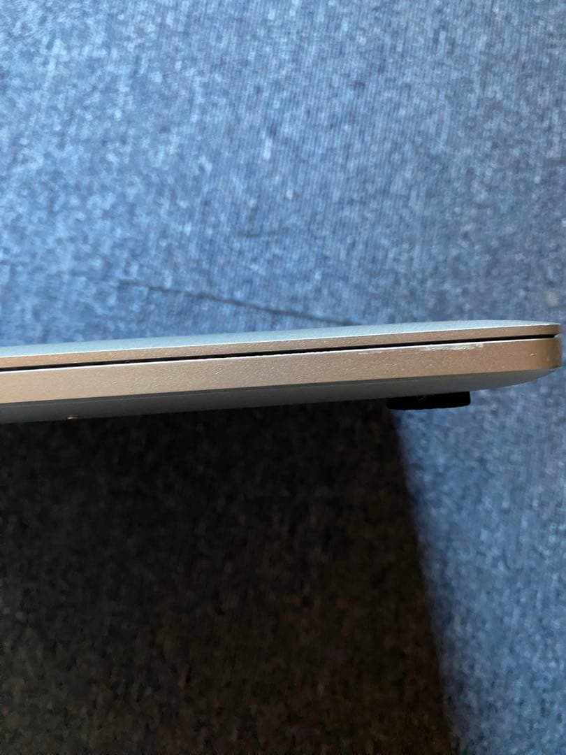 r*a様 MacBook Pro 2015 16G 256G 画面美品