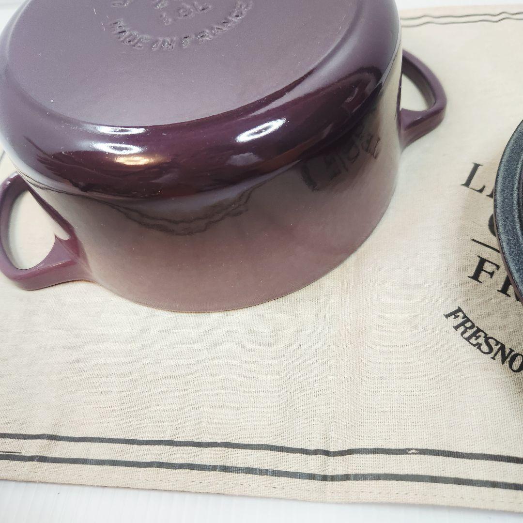 ルクルーゼ ココット ロンド 18cm フィグ ゴールドツマミ