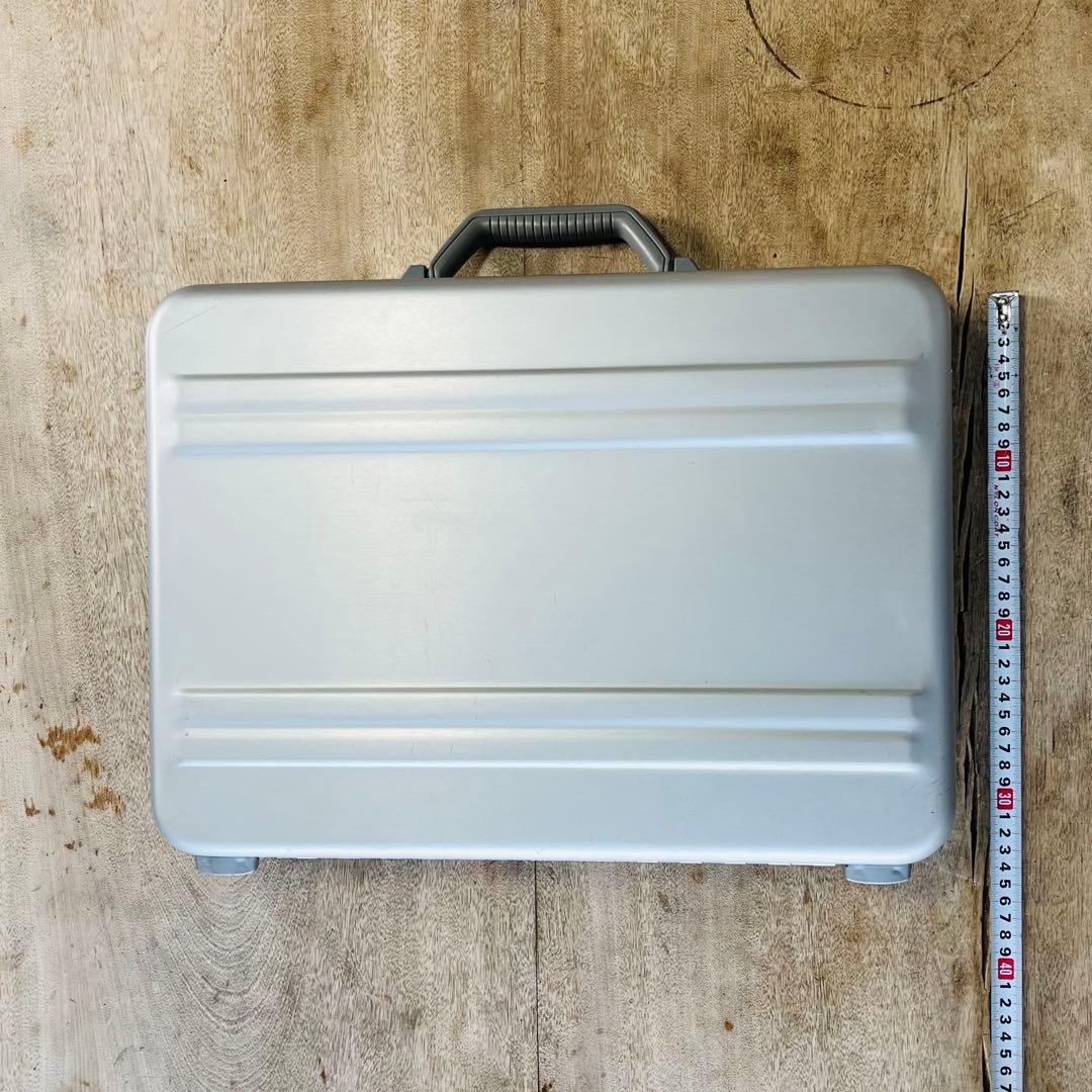 ZERO セキュリティケース 9430 シルバー