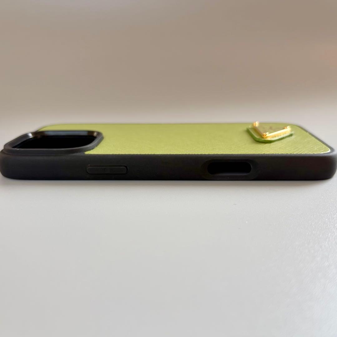 新品 未使用 プラダ PRADA iPhoneケース 16 ProMax ロゴ