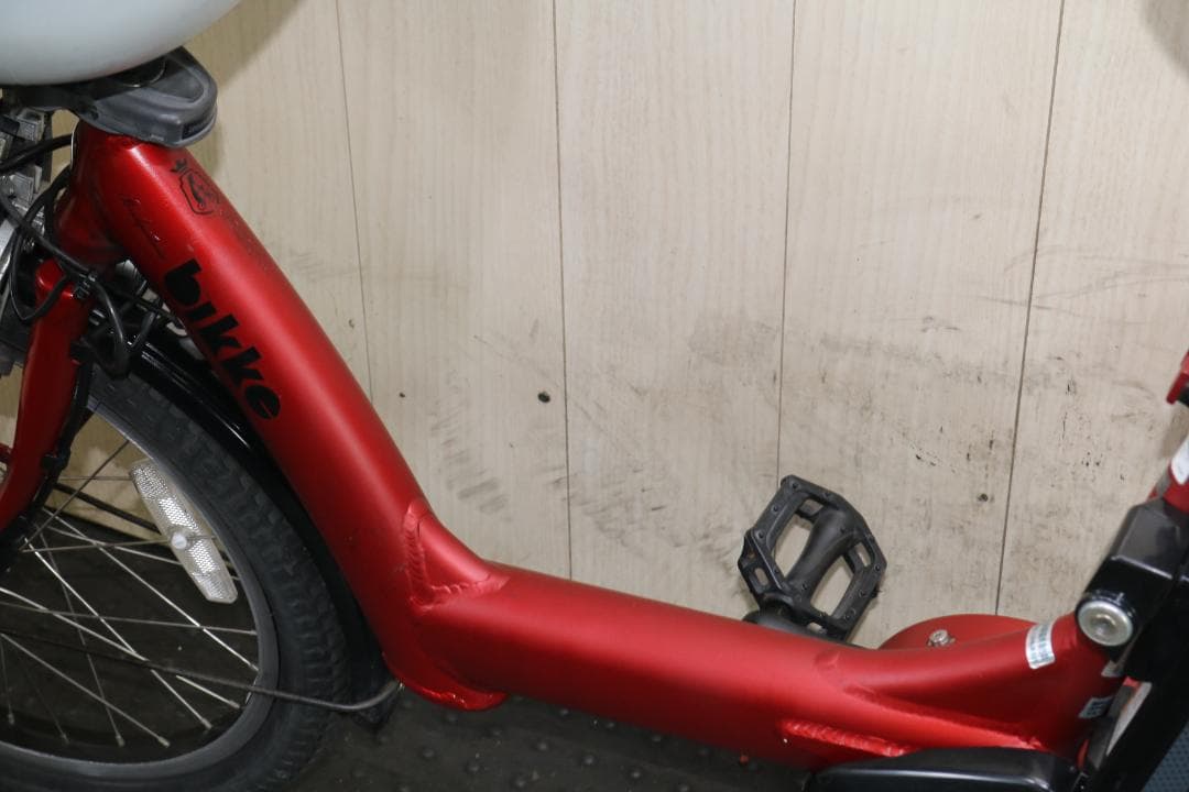 ブリヂストンBR0C49 ビッケPOLAR e 20型8.7AH 3段LED 赤