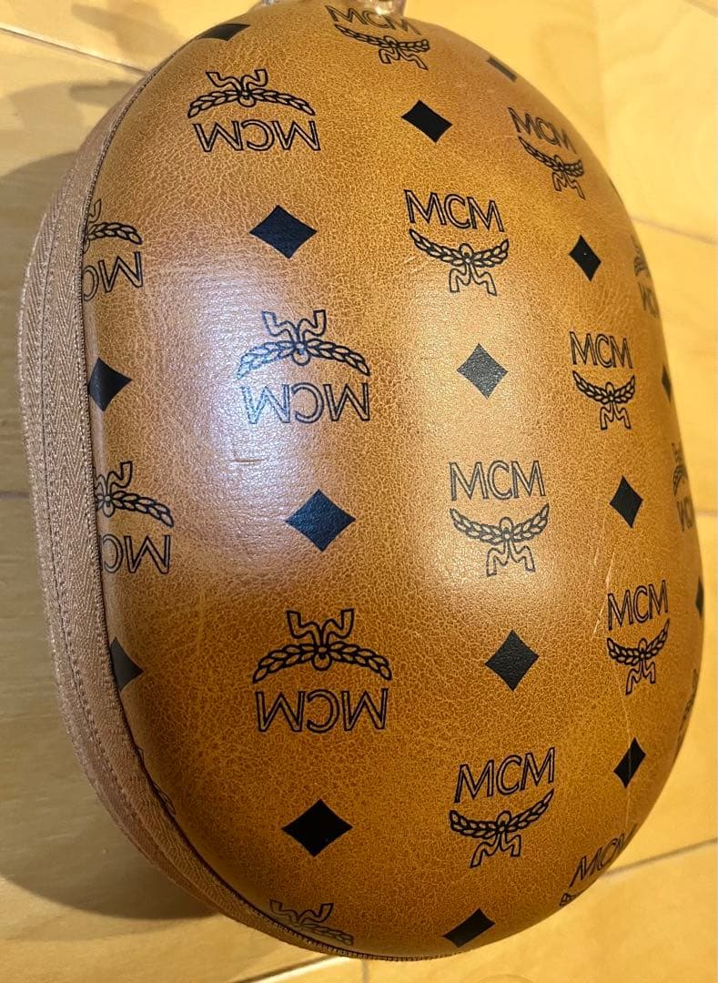 【超希少】Beats by Dre ＆MCMコラボ ワイヤレスヘッドホン 黒