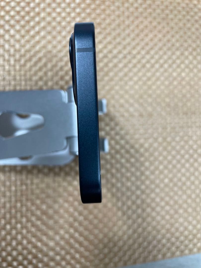 iPhone 13 128 GB ミッドナイトSIMフリー【4663】