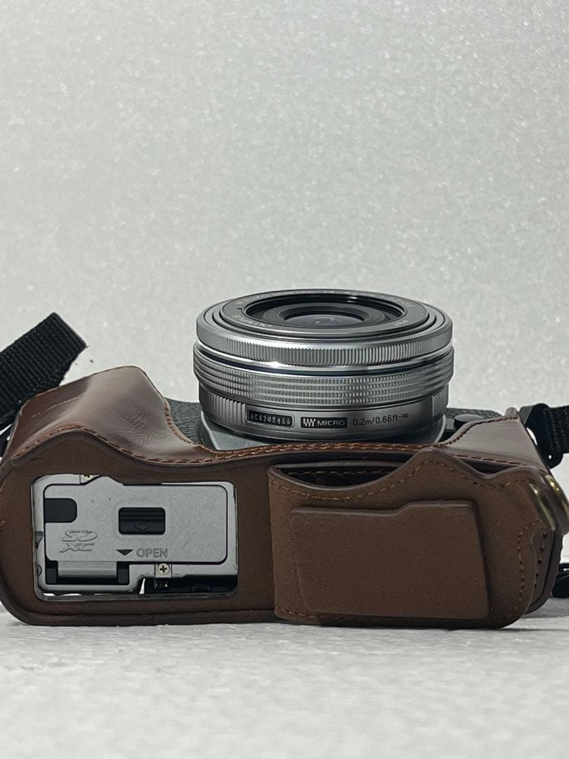 OLYMPUS OM-D E-M10 レンズキット 現状品 美品