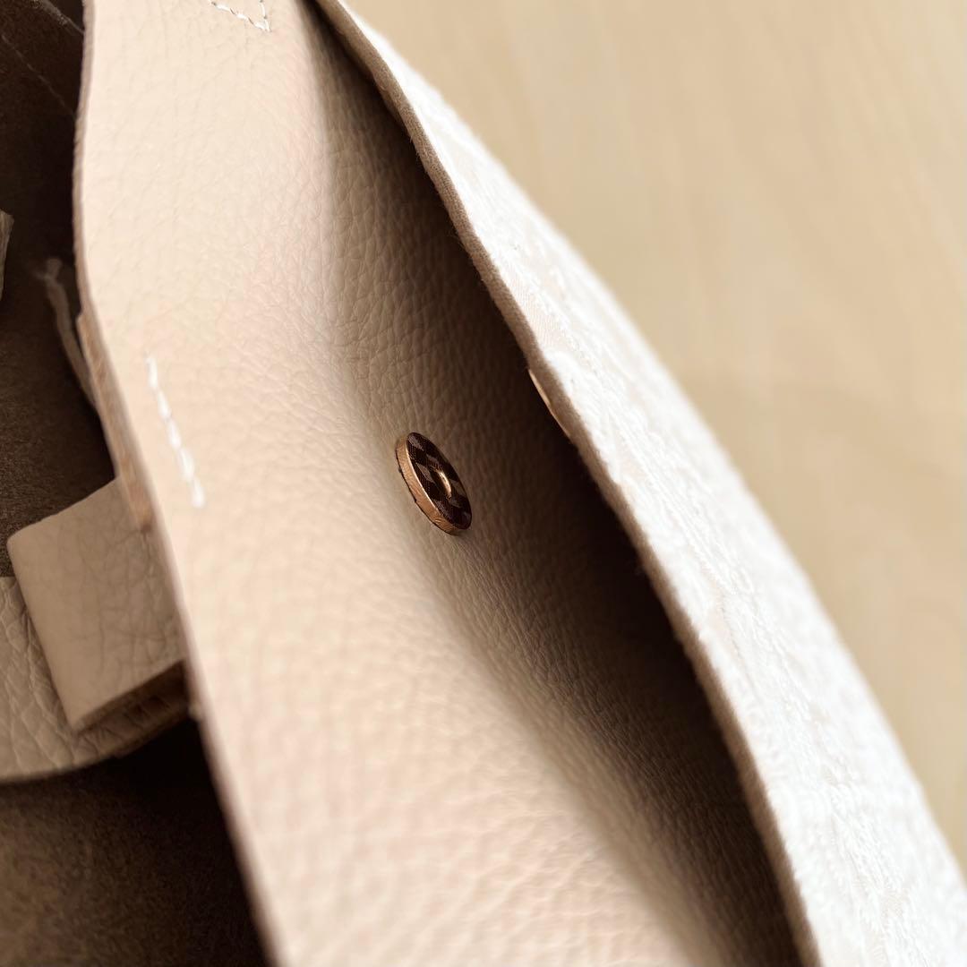 トート型本革ショルダーバッグ TB602-023