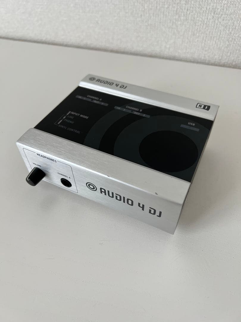 DJ機材 TRAKTOR SCRATCH DUO