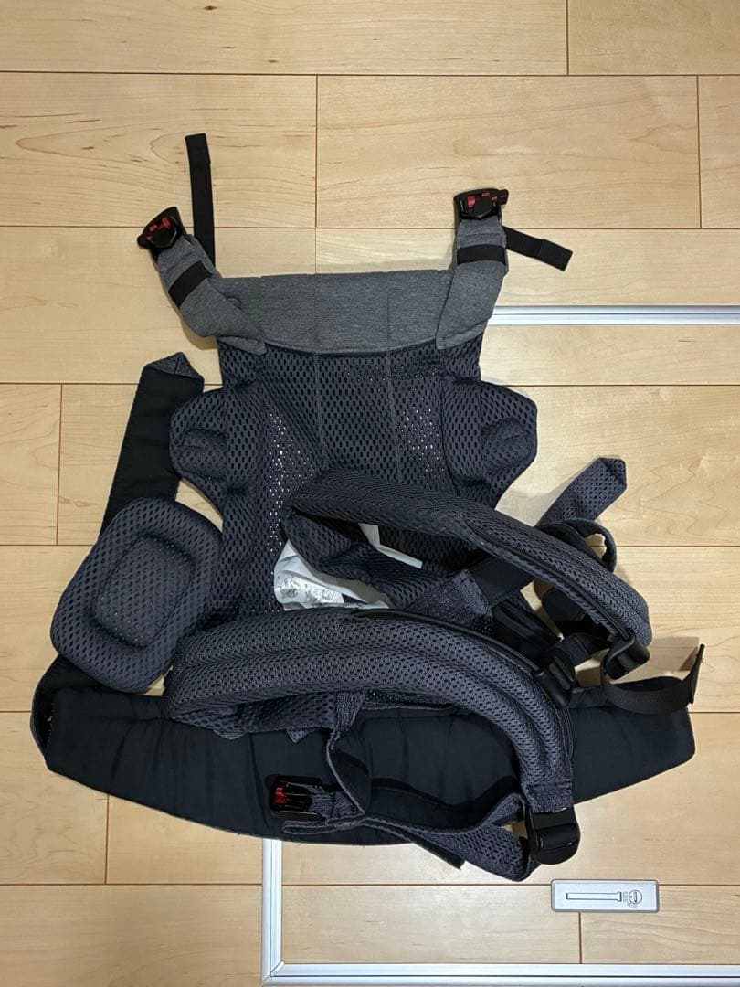 ベビービヨルン 抱っこ紐 ハーモニー