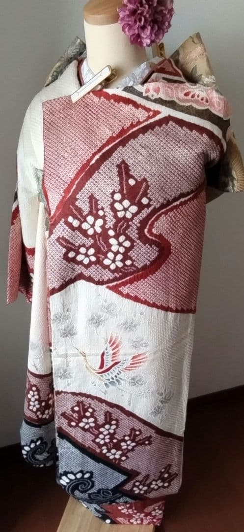 439.極上の総絞り　振袖7点セット 正絹　フルセット　成人式　ダークな苺