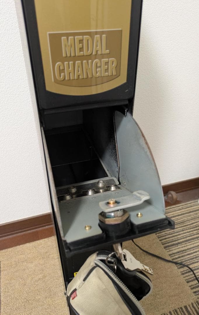 中古 動作確認済 良品 両替機 日本金銭 REX-PRO Z カギ付 100V