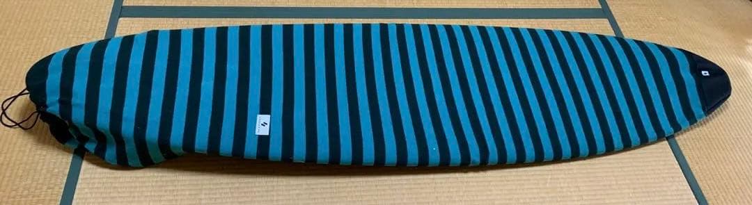 7.2feet 47Lミッドレングス　初心者サーフボード　フィン、ケース付き