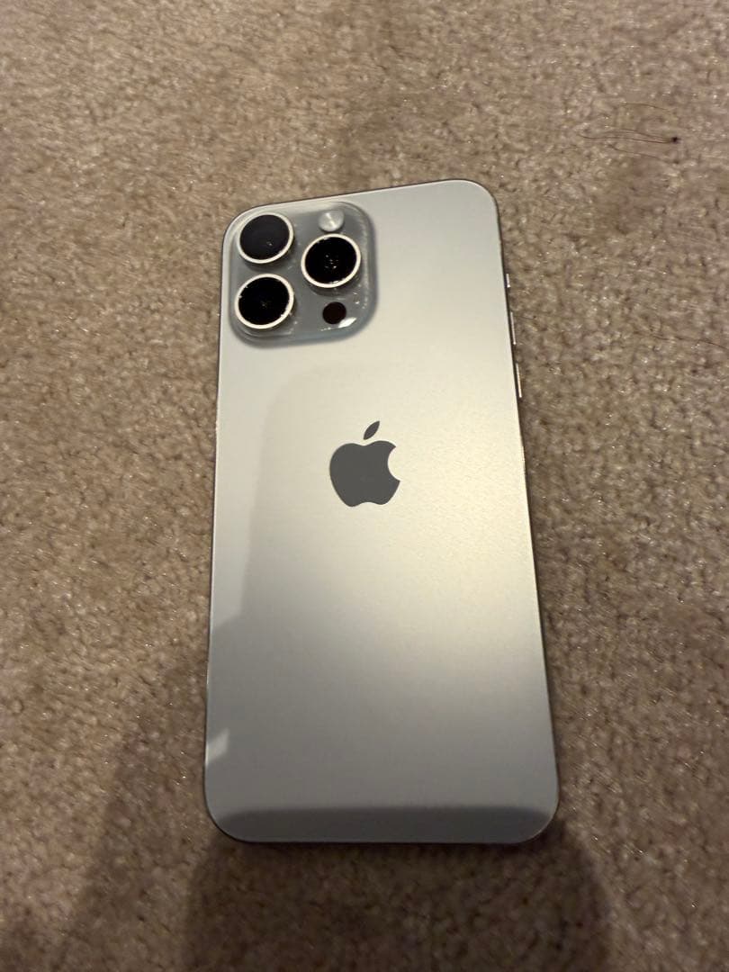 Apple iPhone 15 Pro Max 512 Gシルバー 本体