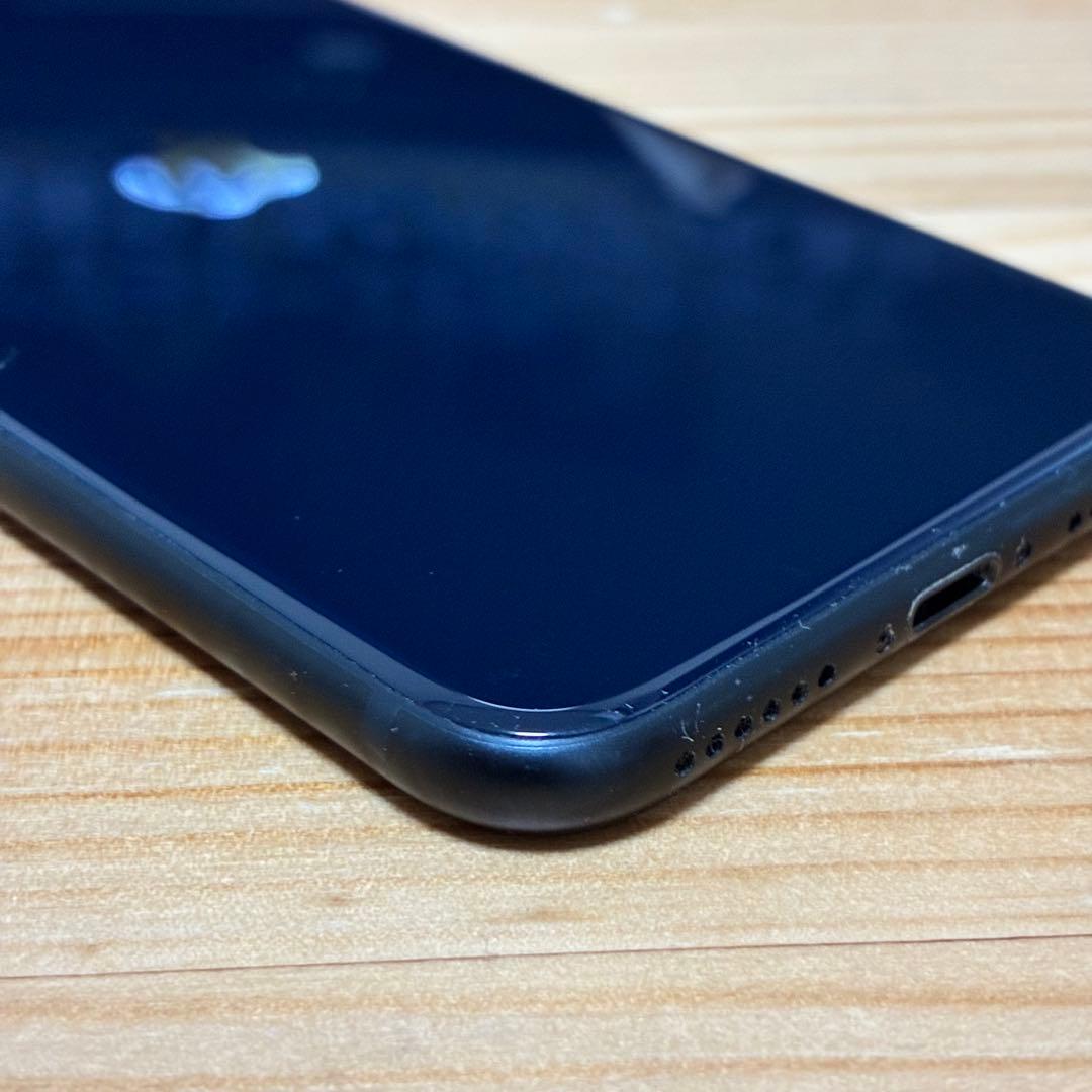 バッテリー新品　iPhoneSE第3世代64GB SIMフリー yy17700c