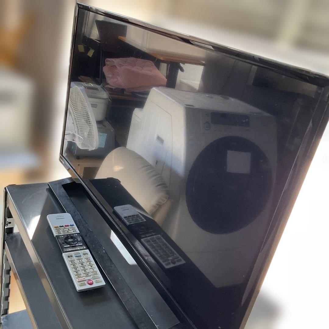 液晶テレビ　REGZA TOSHIBA 32S22 2019年　リモコン付き　⓶