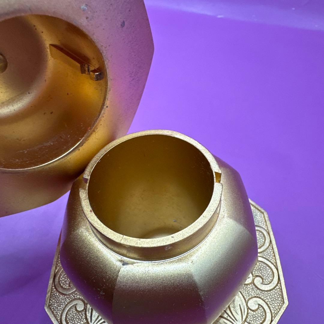 実家整理品　八角五輪塔　？　重さ　約1335g