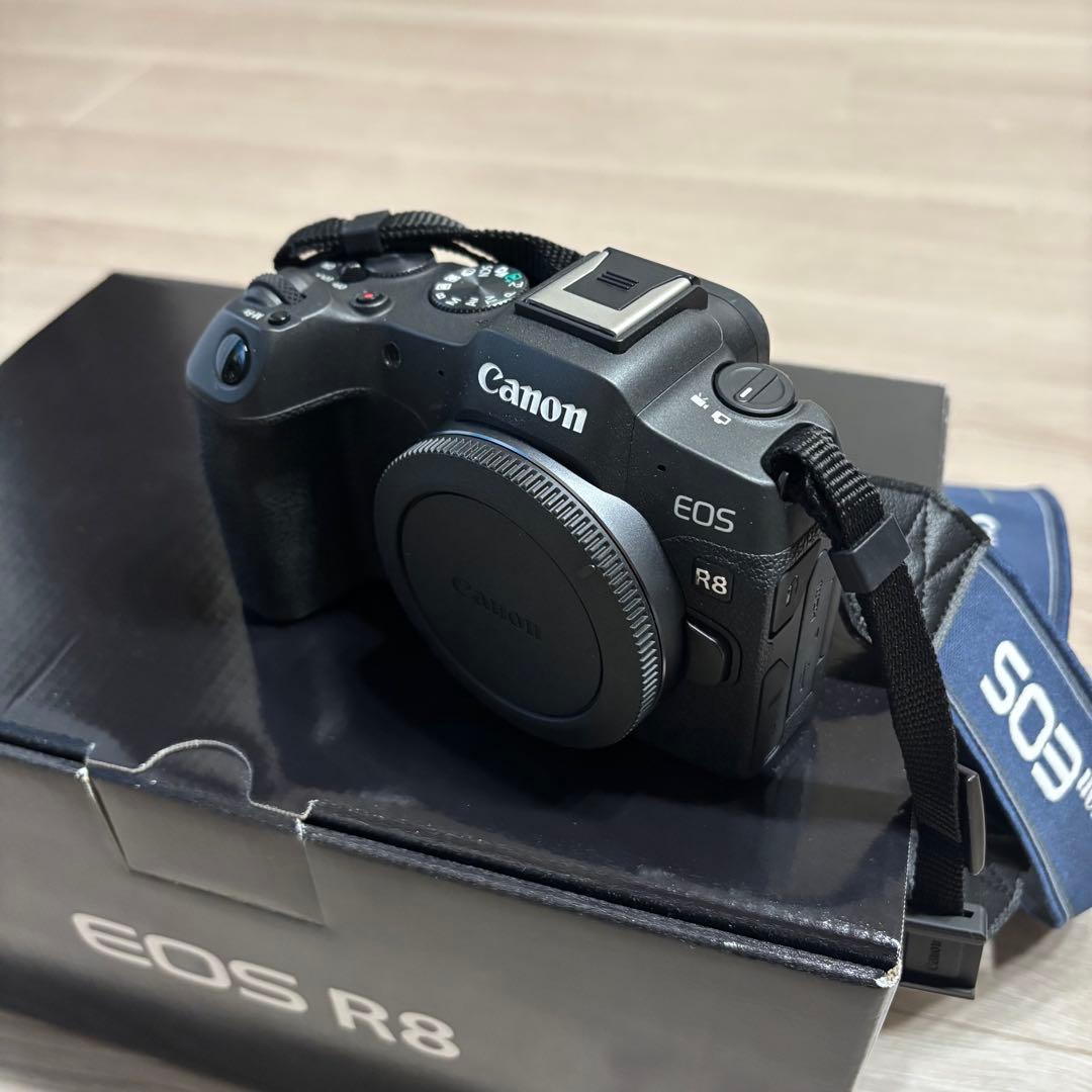 EOS R8 ボディ