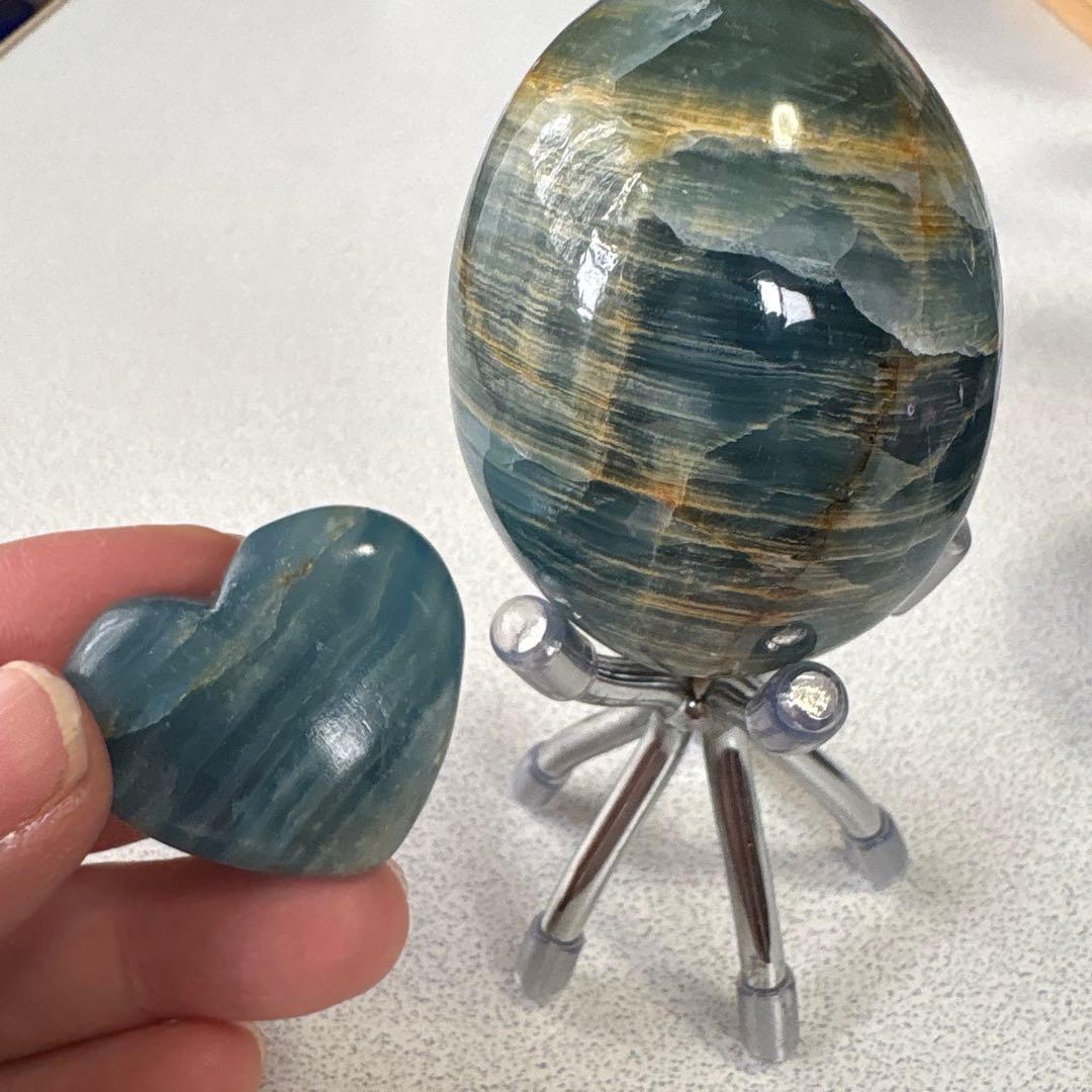 ブルーオニキスたまご型　エッグ　ミニハートおまけ付き