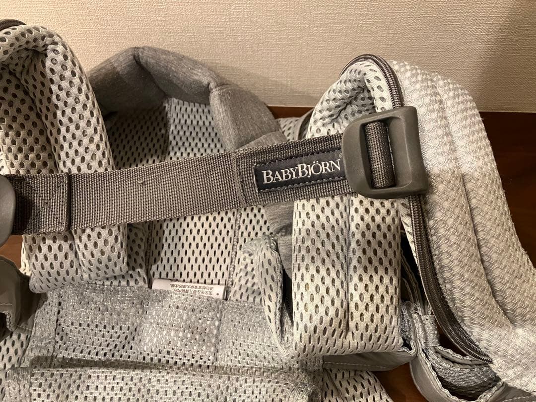 ベビービョルン　ハーモニー　シルバー