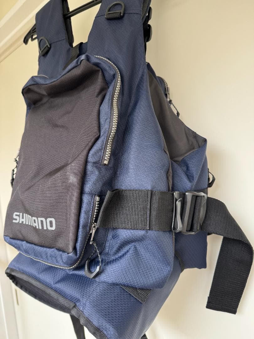 年末年始値下【2回使用】シマノ(SHIMANO) サーフベスト VF-025U