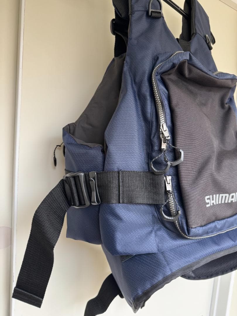 年末年始値下【2回使用】シマノ(SHIMANO) サーフベスト VF-025U