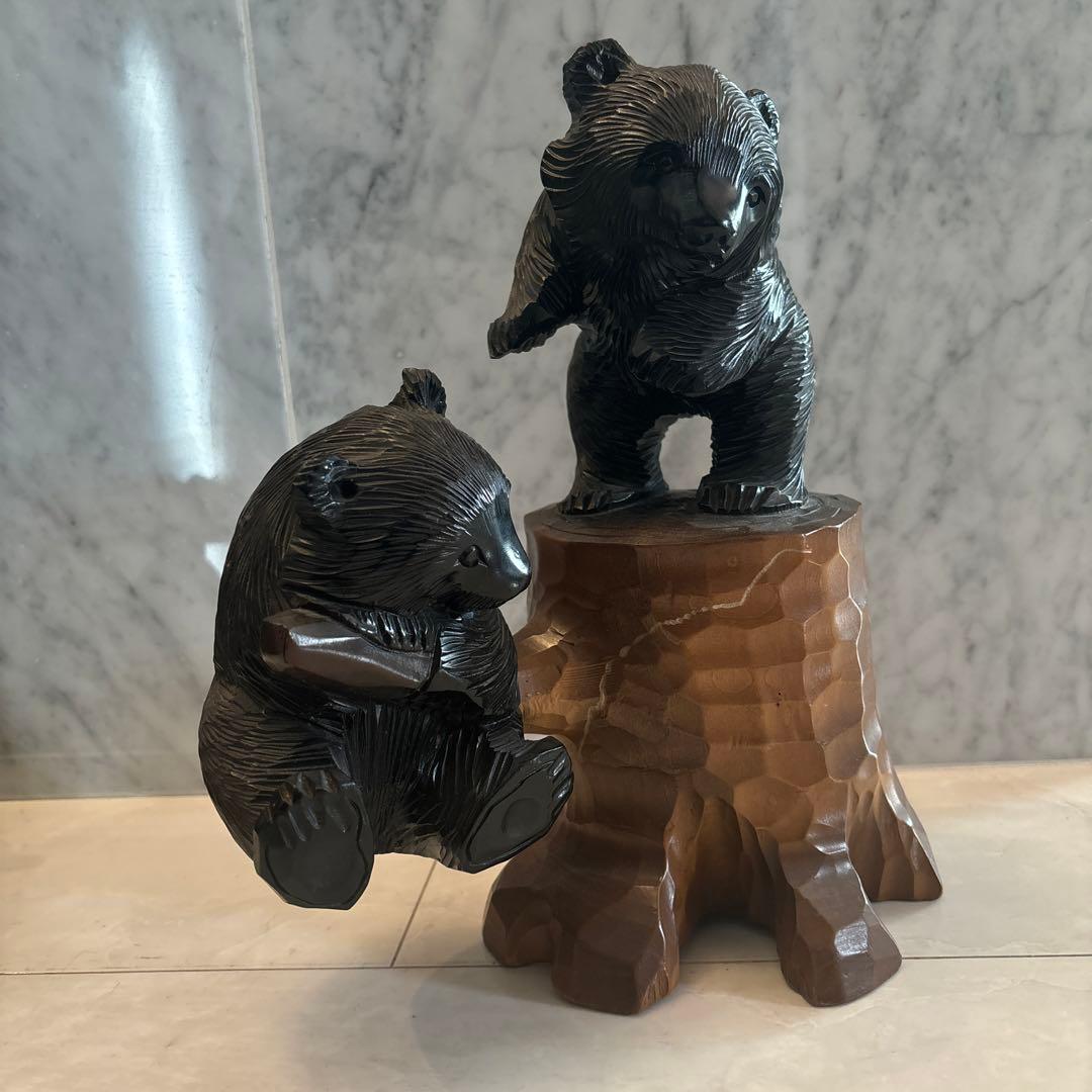 アイヌビンテージ　可愛らしく平和的な瞳に癒される一刀彫りのクマの特大彫刻